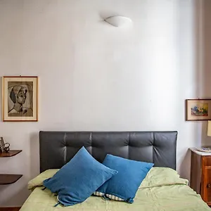 Apartment Lovely One Bedroom Nearby Ponte Vecchio, Florence